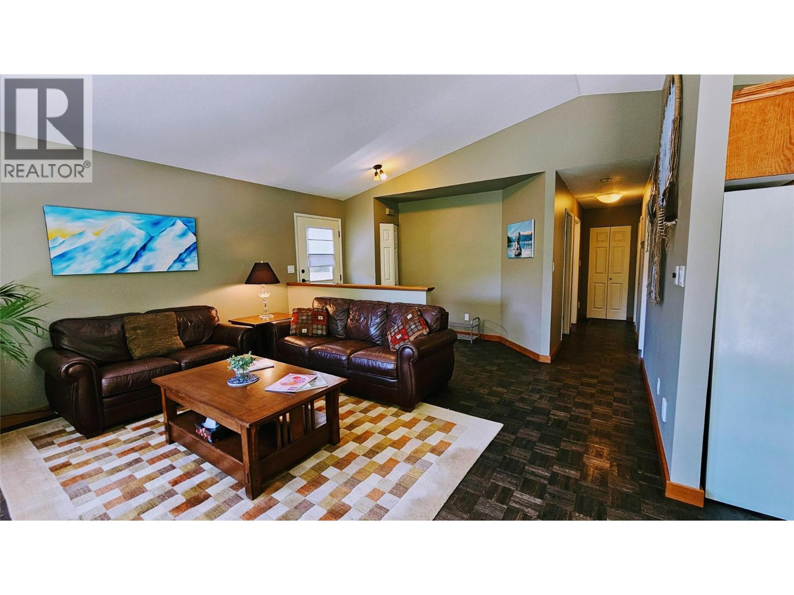 5949 Slocan River Road, Appledale