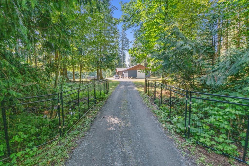 1400 MAPLE ROCK DRIVE, Columbia Valley, Columbia Valley