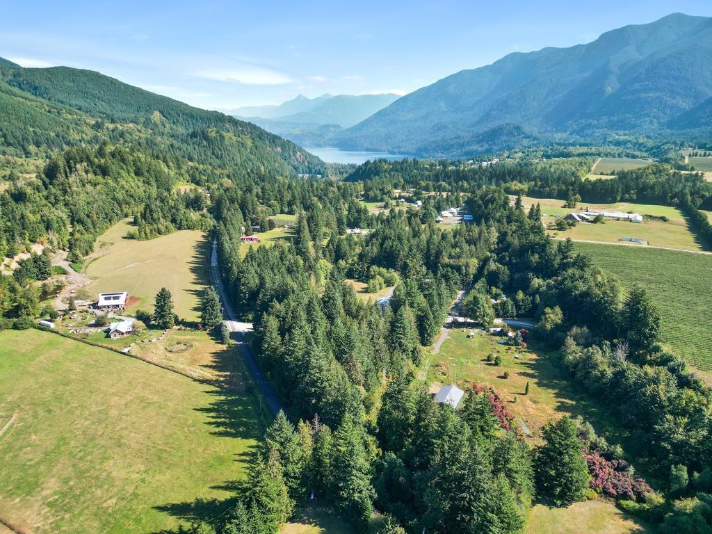 1400 MAPLE ROCK DRIVE, Columbia Valley, Columbia Valley