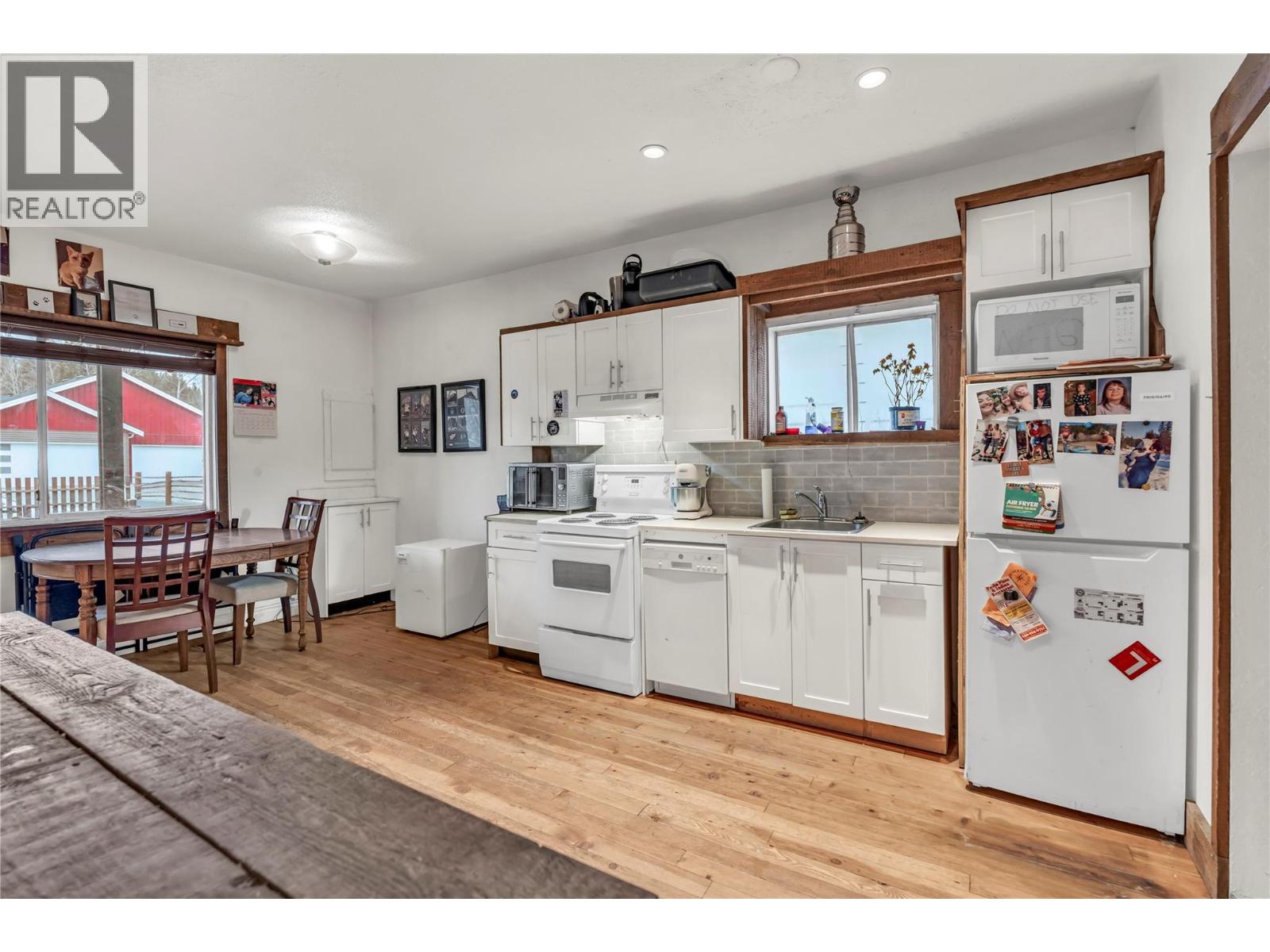 511 SIMILKAMEEN Avenue, Princeton