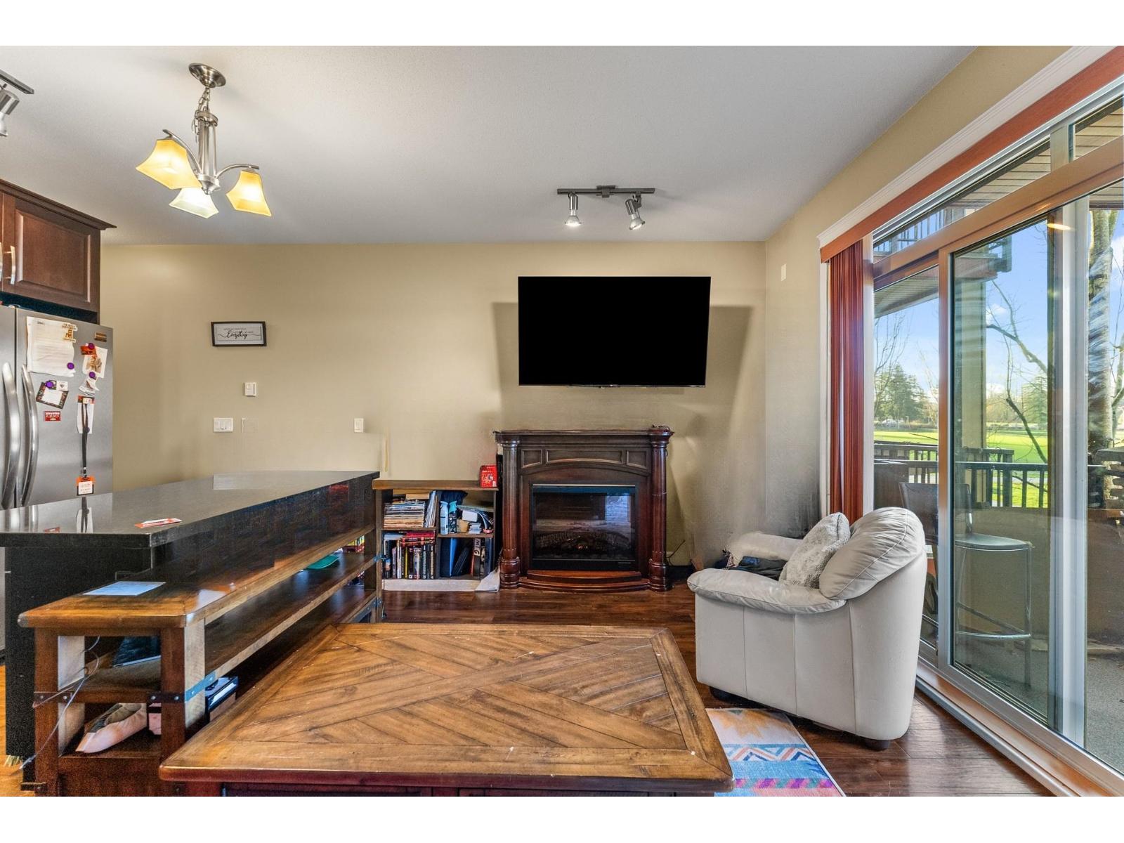 216 8328 207A STREET, Langley