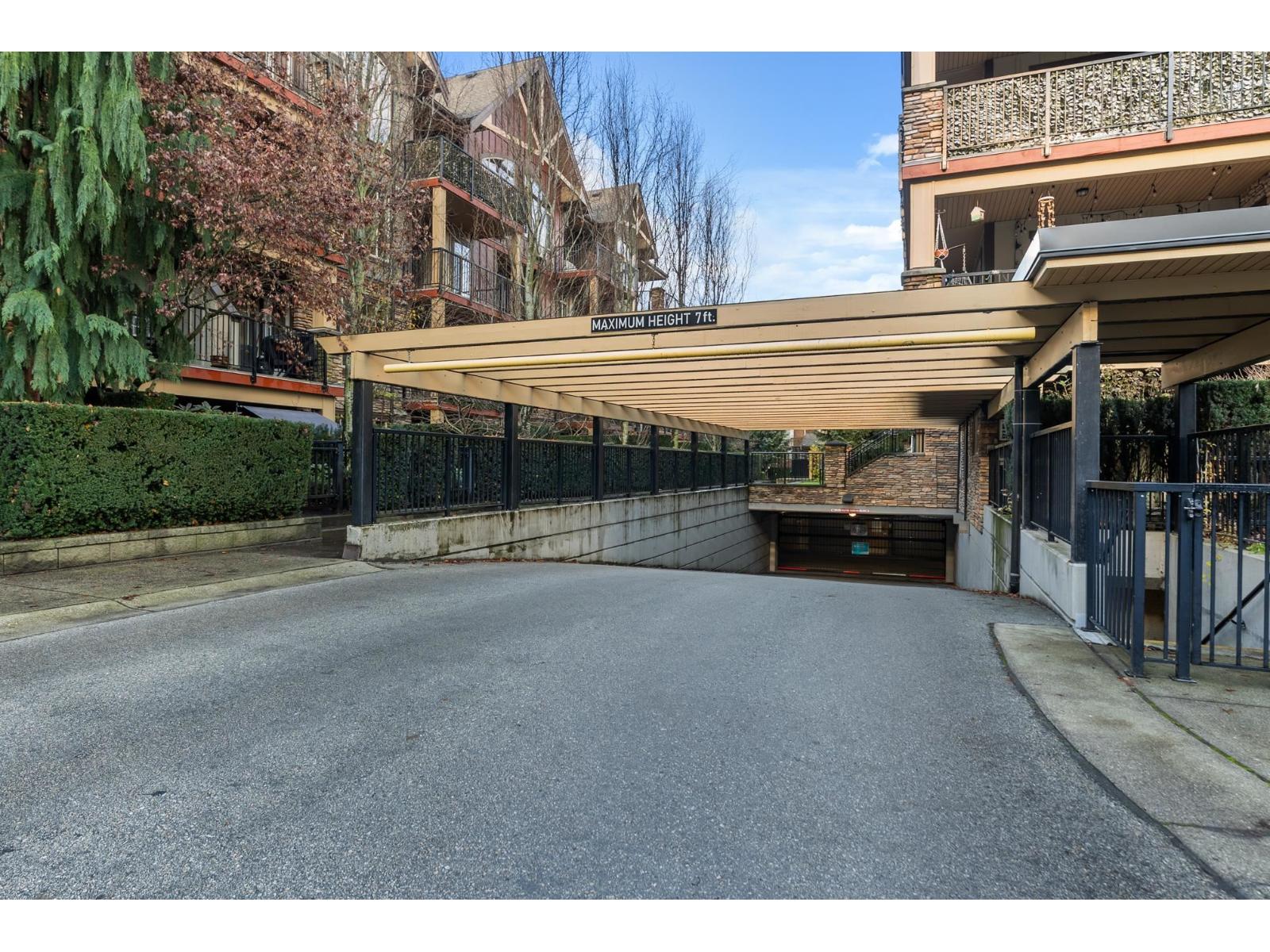 216 8328 207A STREET, Langley