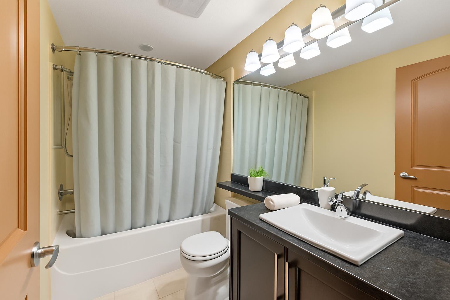 216 8328 207A STREET, Langley