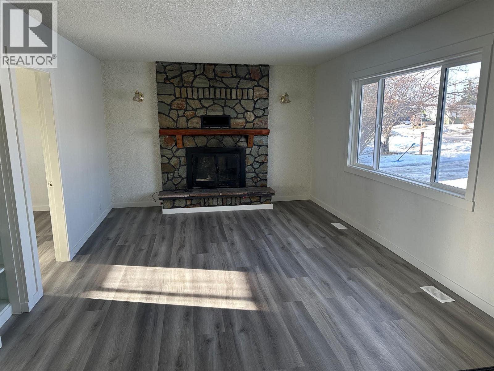 921 91A Avenue, Dawson Creek