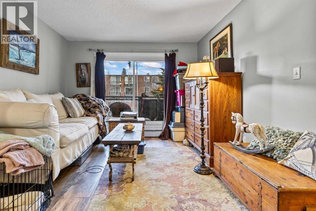 Single Family House for Sale in    Avenue SW Sunalta Calgary 