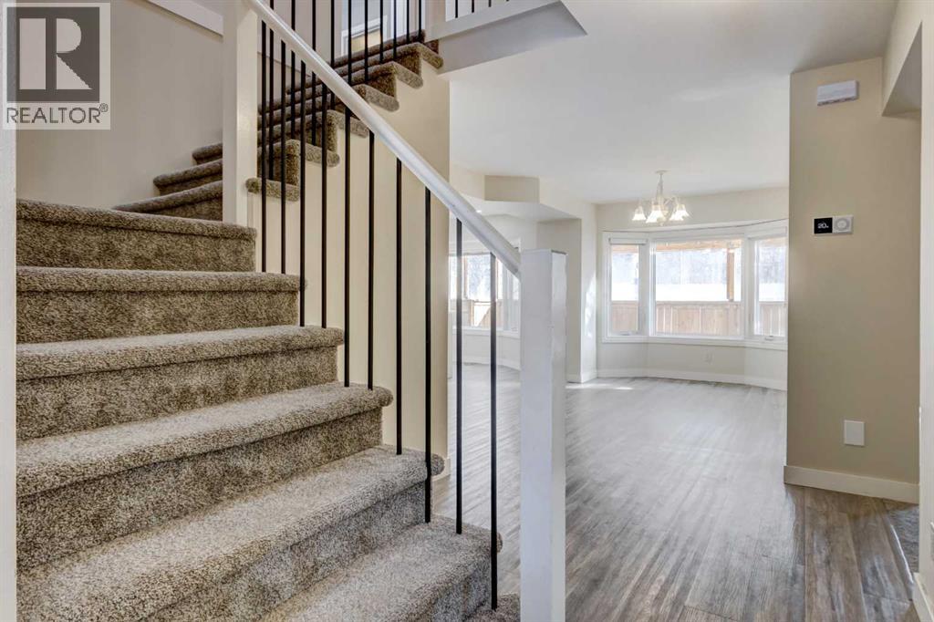 Single Family House for Sale in  Hawkfield Crescent NW Hawkwood Calgary 