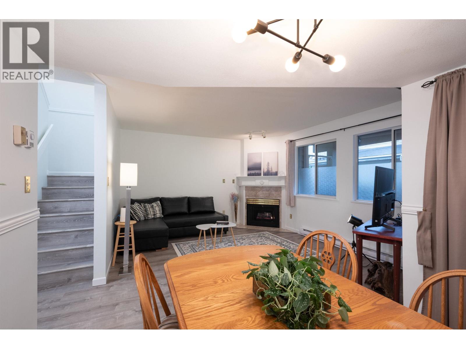 10 815 TOBRUCK AVENUE, North Vancouver