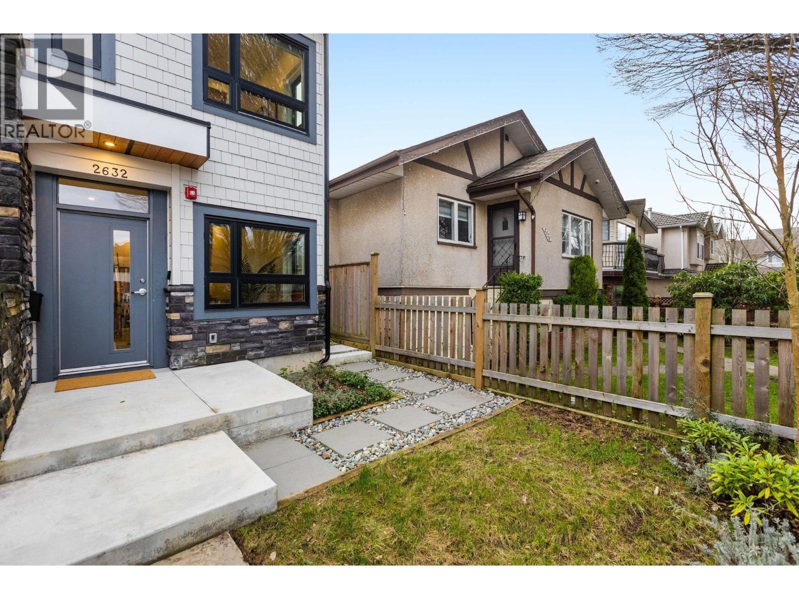 2632 WARD STREET, Vancouver