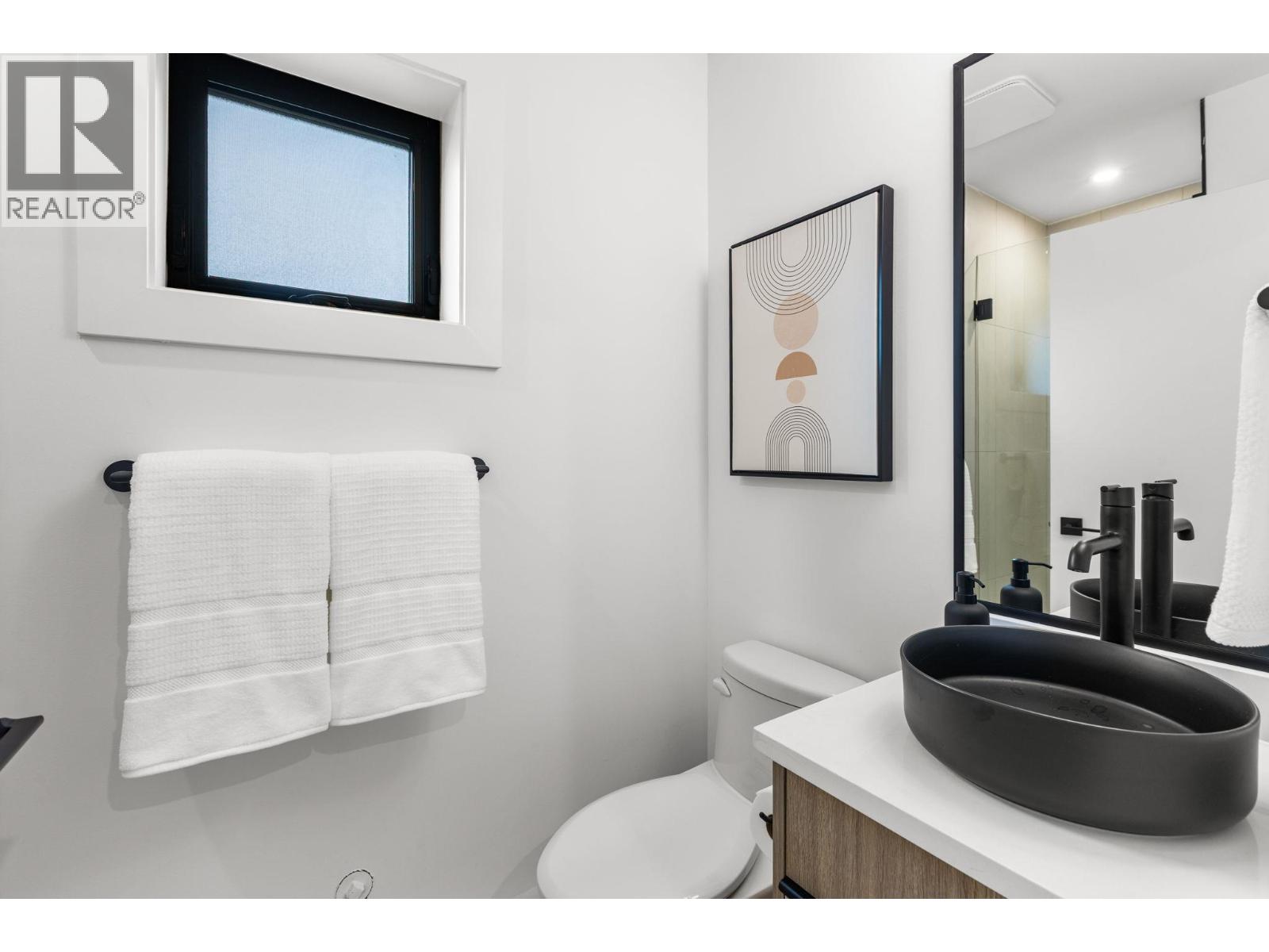 2632 WARD STREET, Vancouver