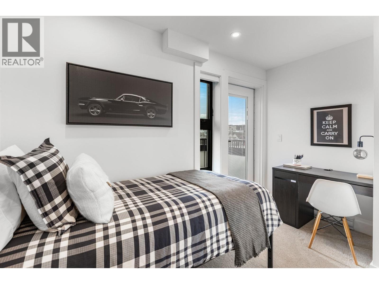 2632 WARD STREET, Vancouver