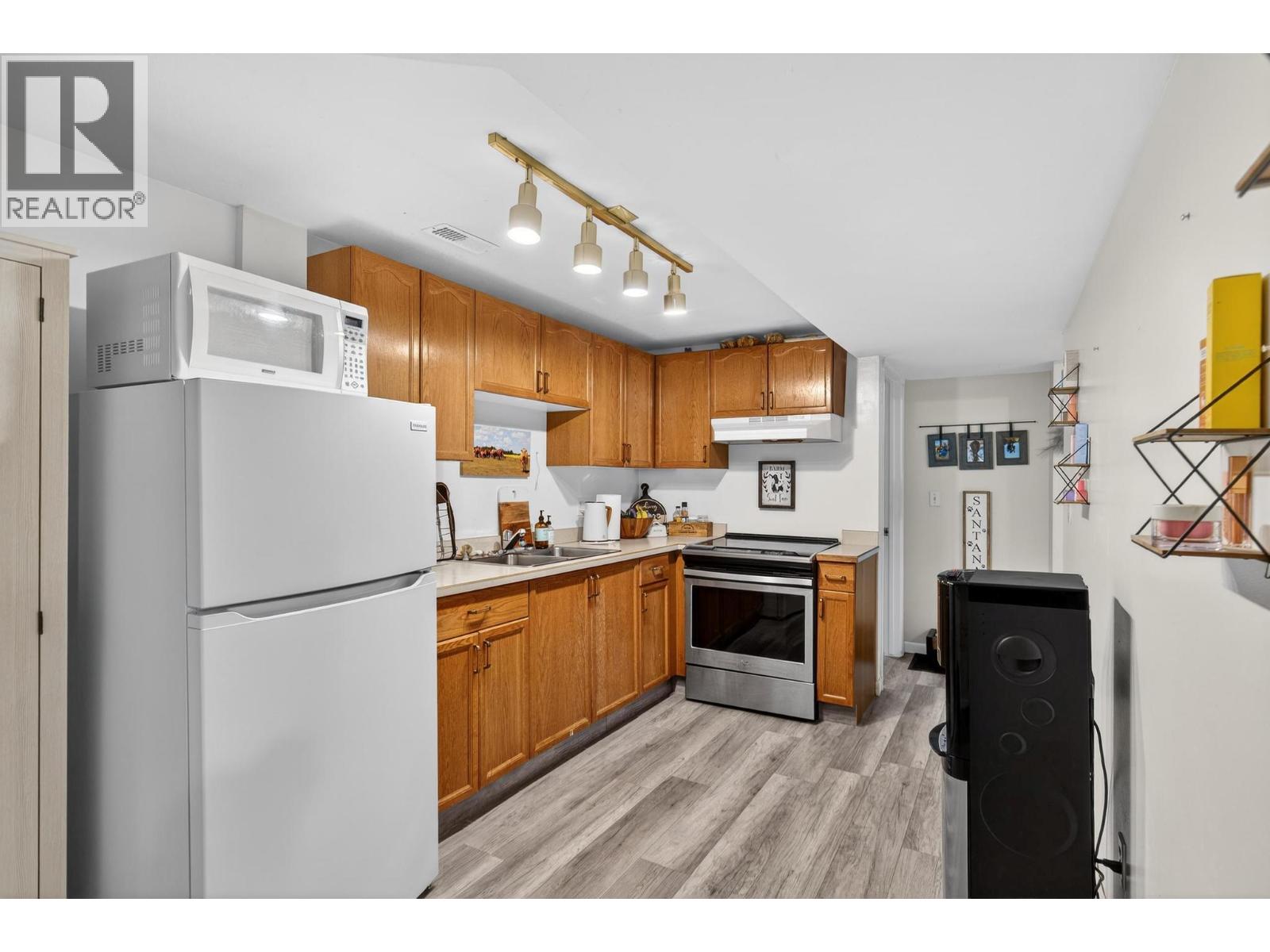 3561 Ranch Road, West Kelowna