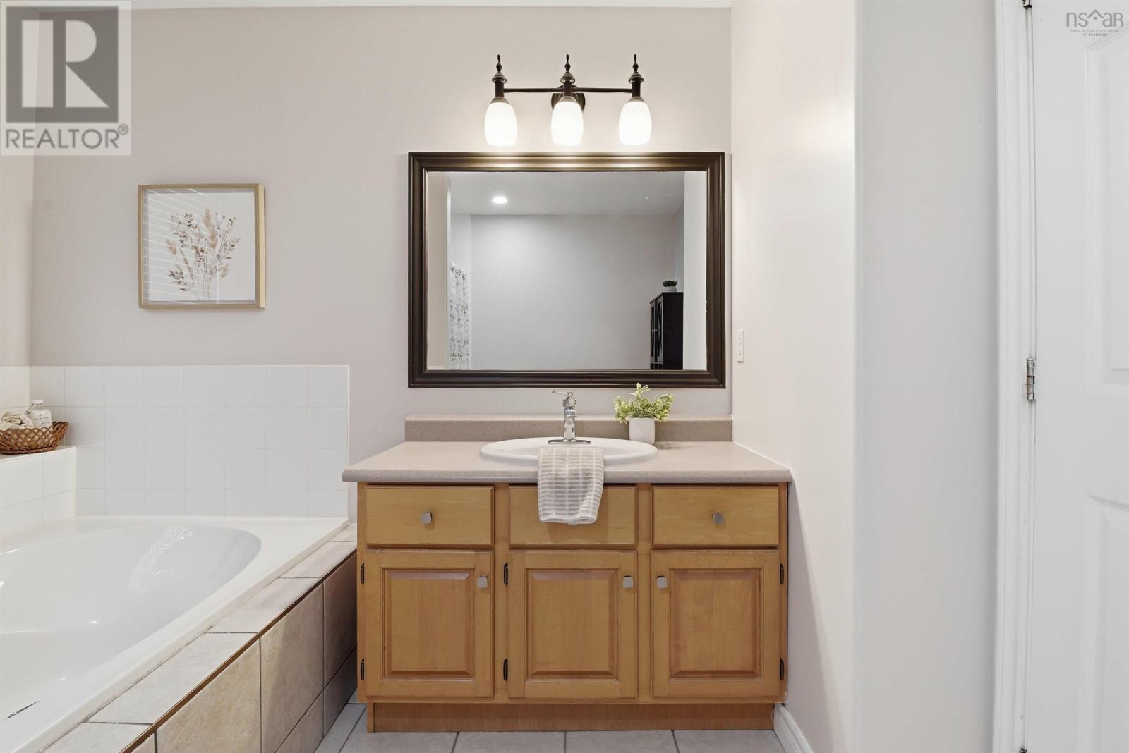 Property 24 of 43 of 71 Longard Drive