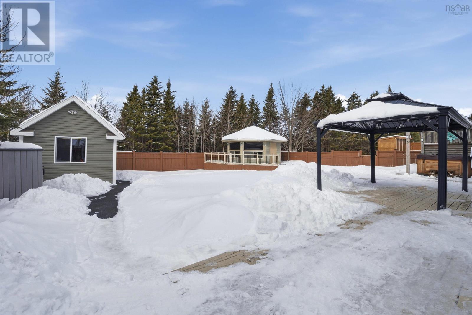 Property 31 of 43 of 71 Longard Drive