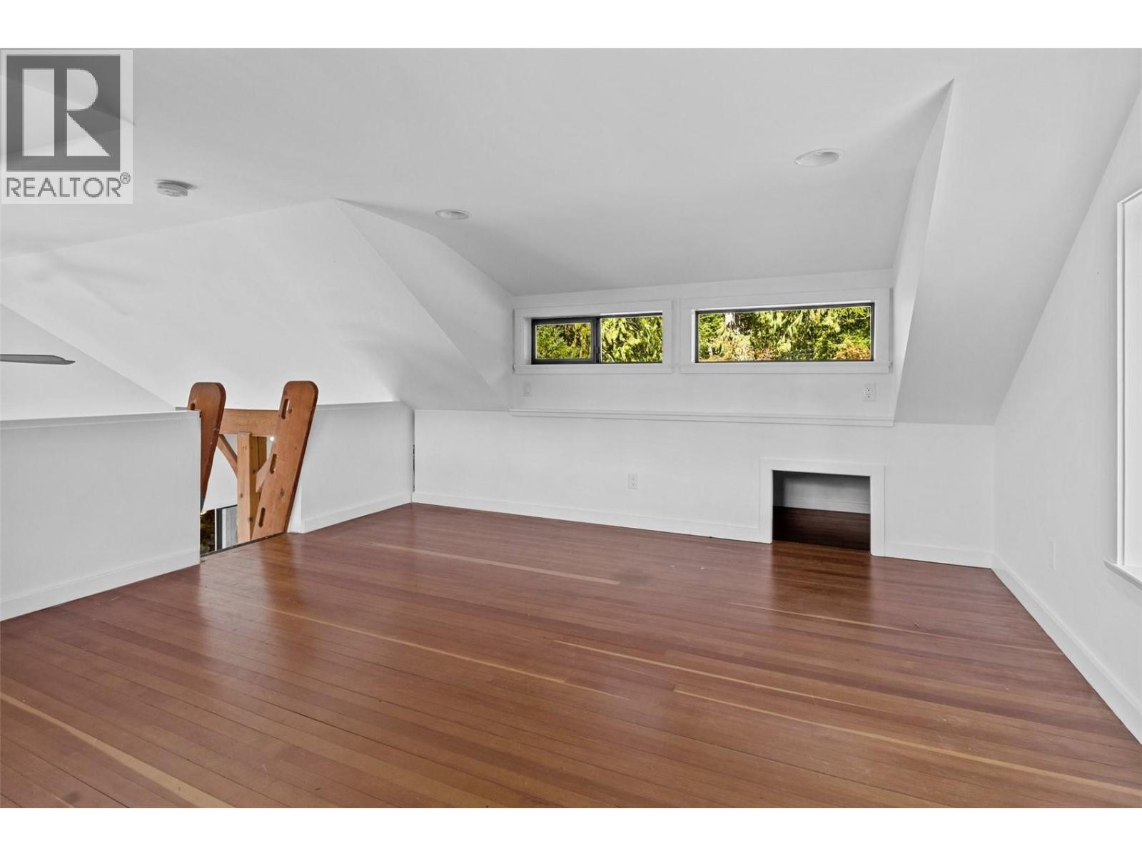 400 BAKER ROAD, Salt Spring Island