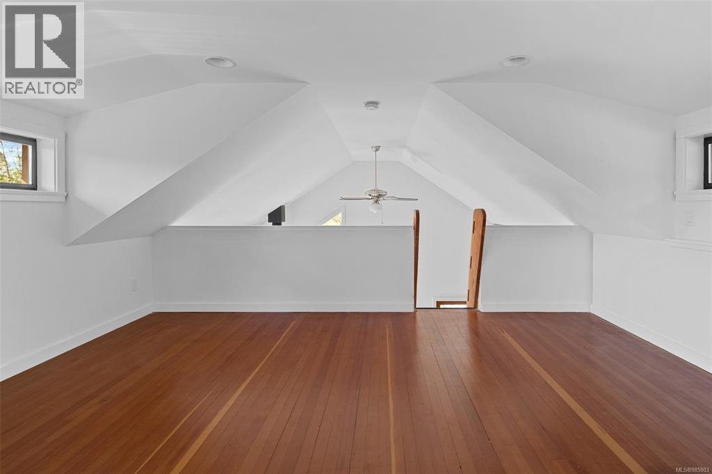 400 BAKER ROAD, Salt Spring Island