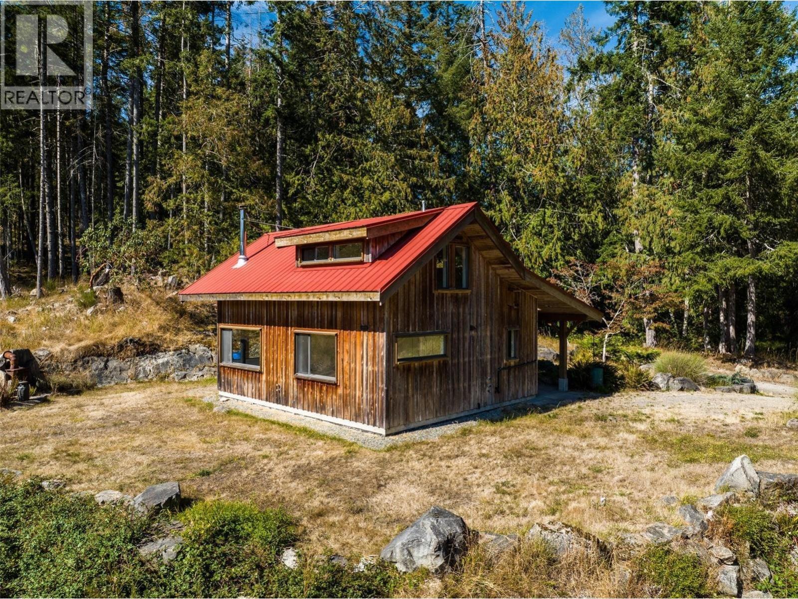 400 BAKER ROAD, Salt Spring Island