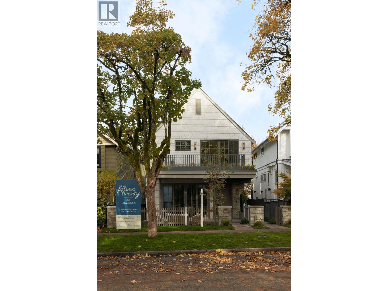 2 15 W 20TH AVENUE, Vancouver