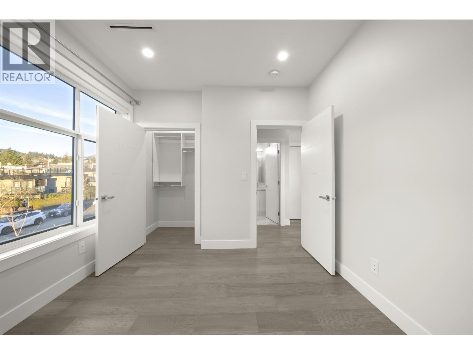 253 W 18TH STREET, North Vancouver