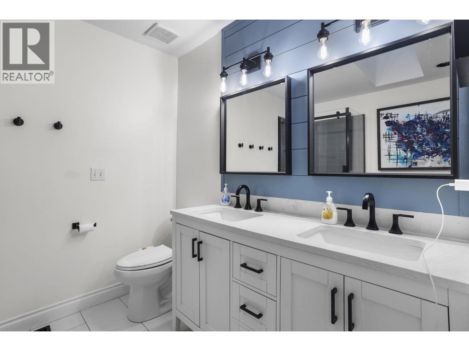 31 DEERWOOD PLACE, Port Moody