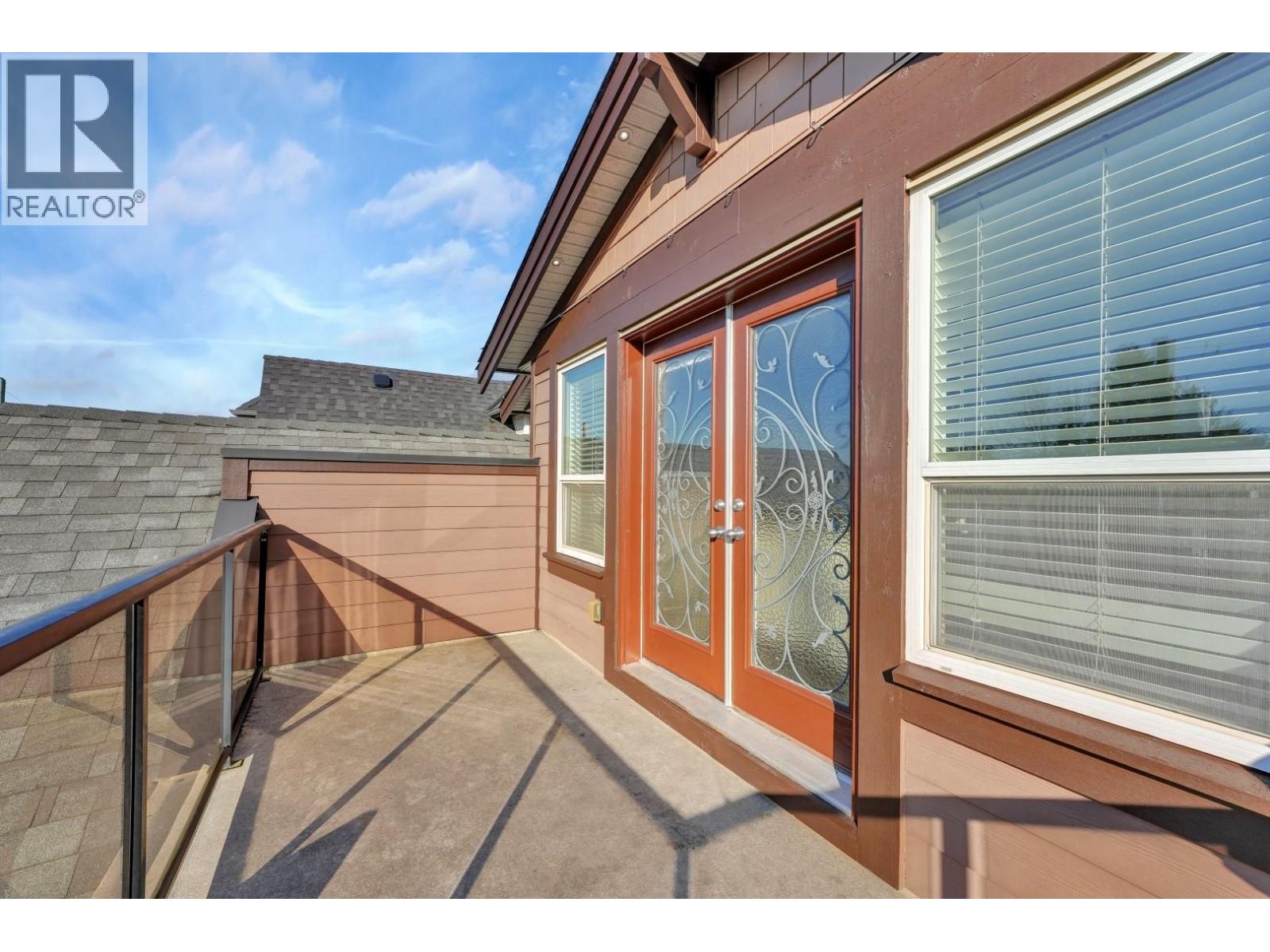 221 CAMPBELL STREET, New Westminster