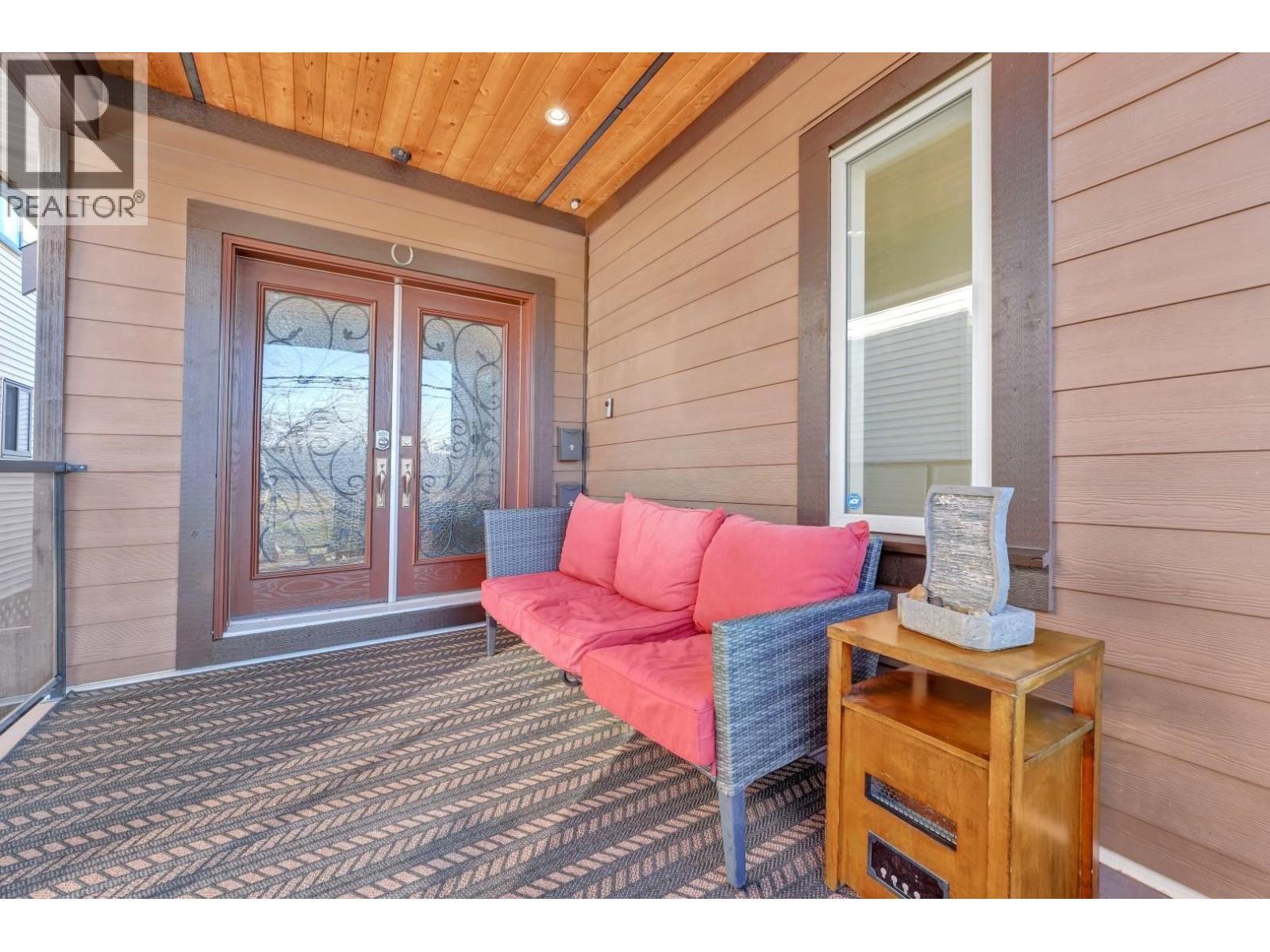 221 CAMPBELL STREET, New Westminster