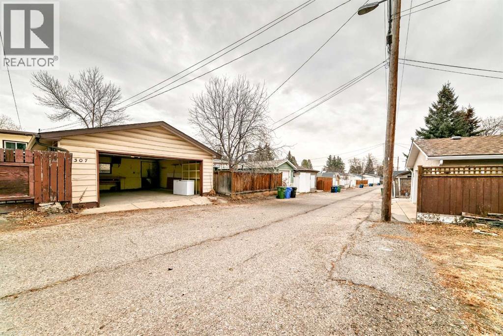 Single Family House Bungalow for Sale in  Huntridge Road NE Huntington Hills Calgary 