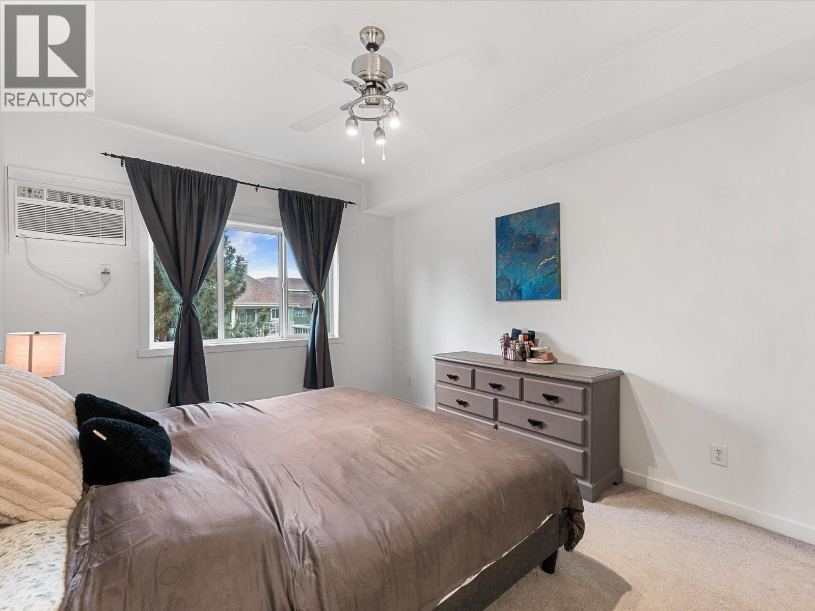 404 688 Lequime Road, Kelowna