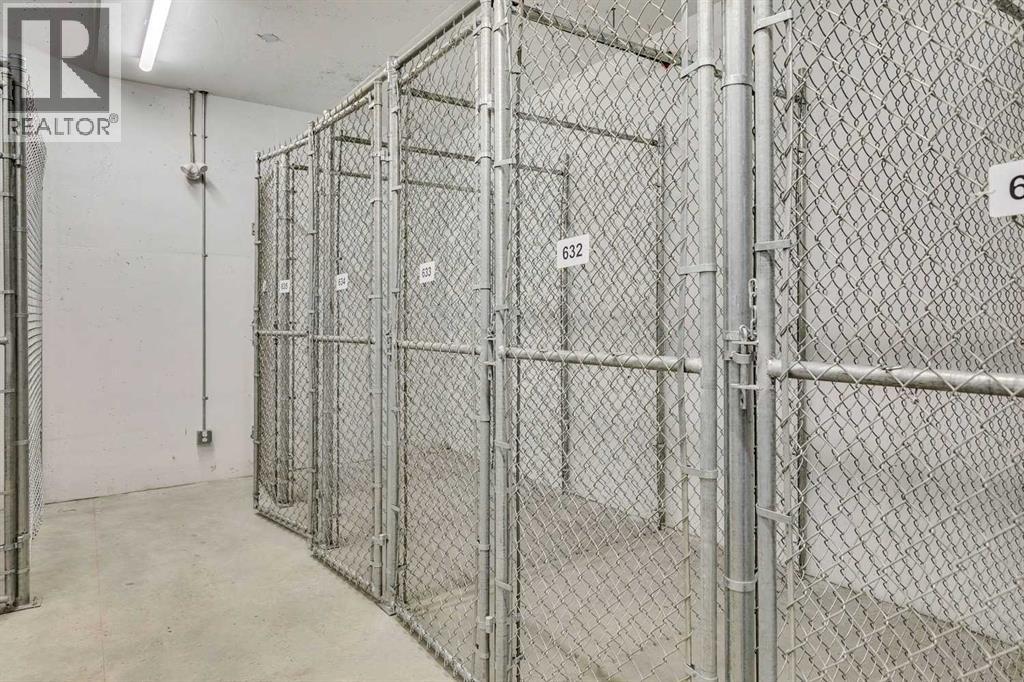 Single Family House for Sale in   Shawnee Square SW Shawnee Slopes Calgary 