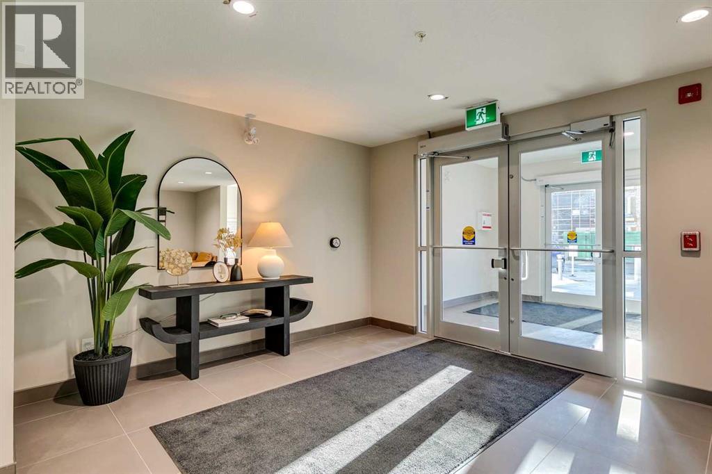 Single Family House for Sale in   Shawnee Square SW Shawnee Slopes Calgary 