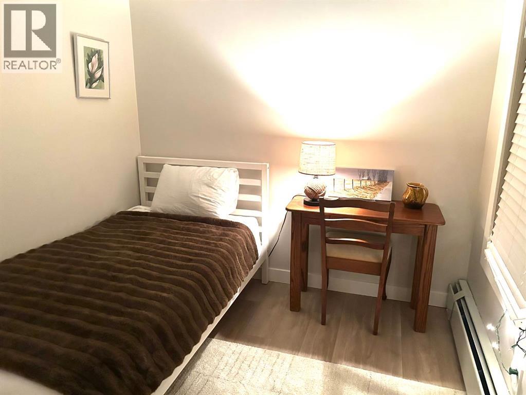 201 Sunset Drive, Cochrane