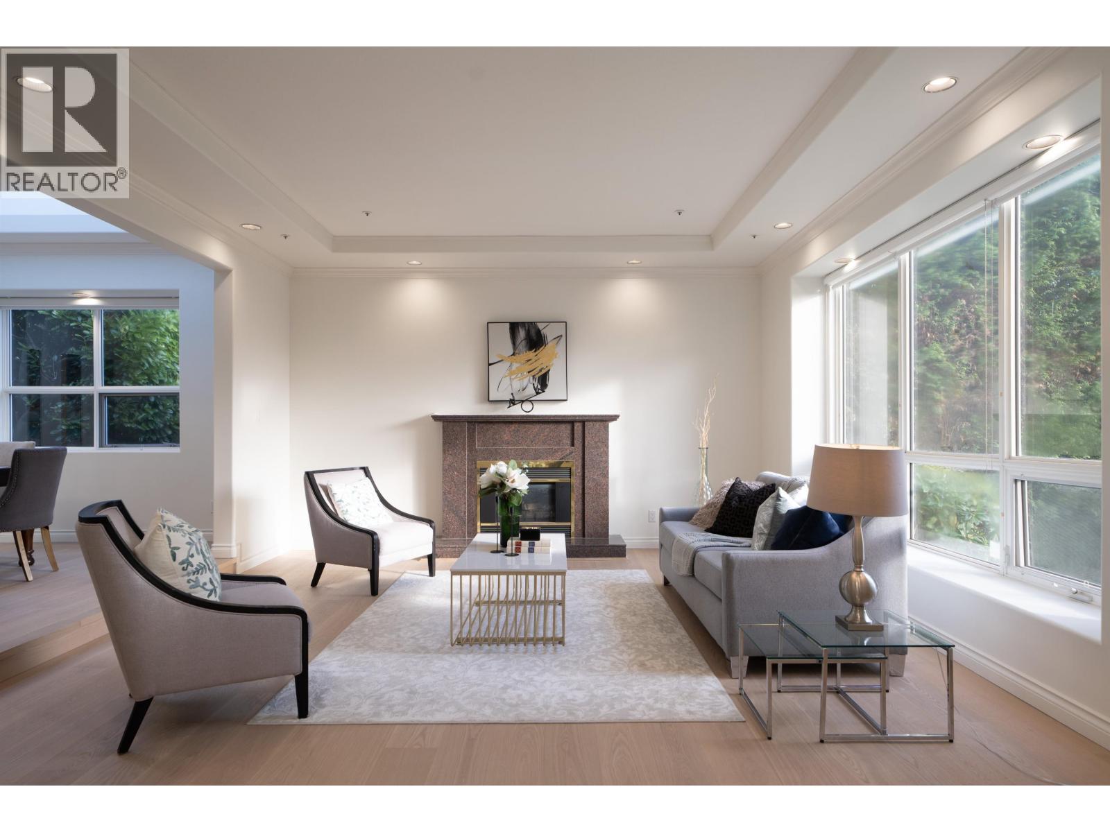 3565 W 29TH AVENUE - Photo 2 of 27, Vancouver, British Columbia