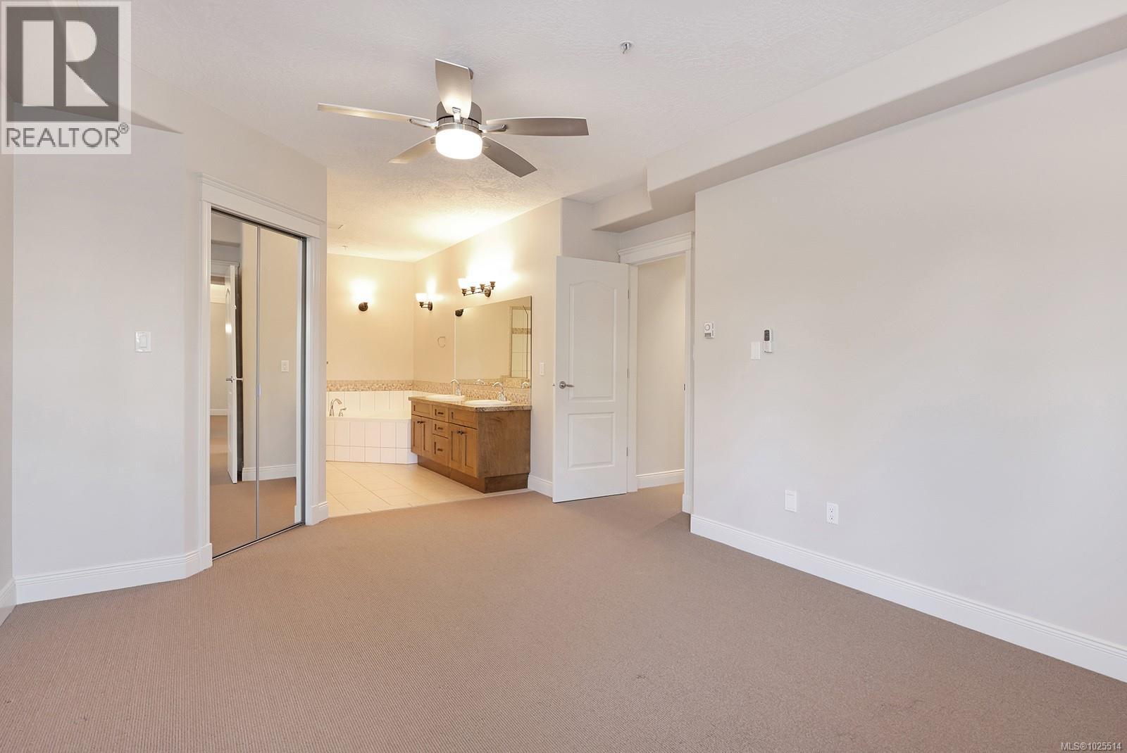 117 3666 Royal Vista Way, Courtenay