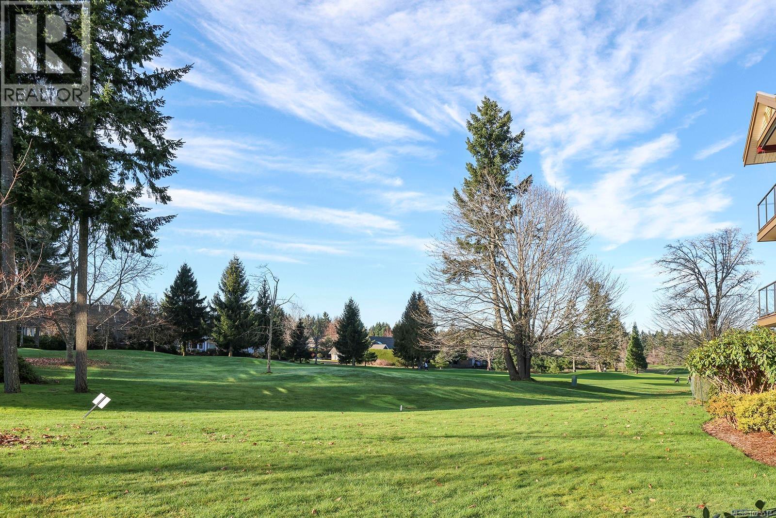 117 3666 Royal Vista Way, Courtenay