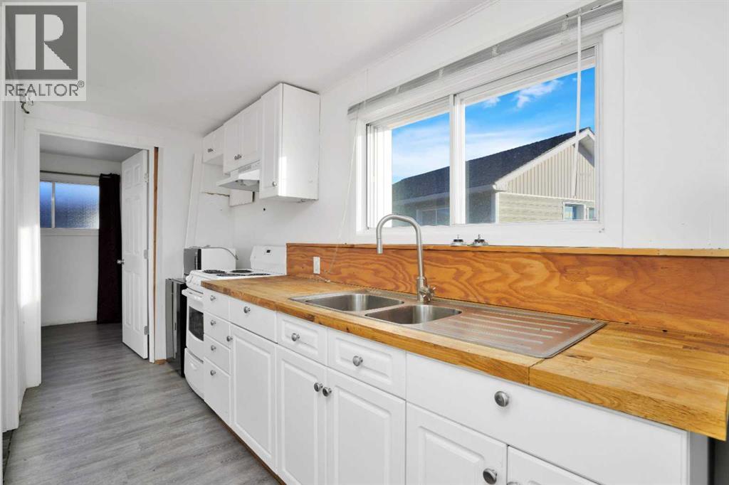 
          212 Nordegg Industrial Close
            <br/>
            <span>Nordegg</span>
            , 
            <span>AB</span>
             <span>T0M2H0</span>
         - Photo 38