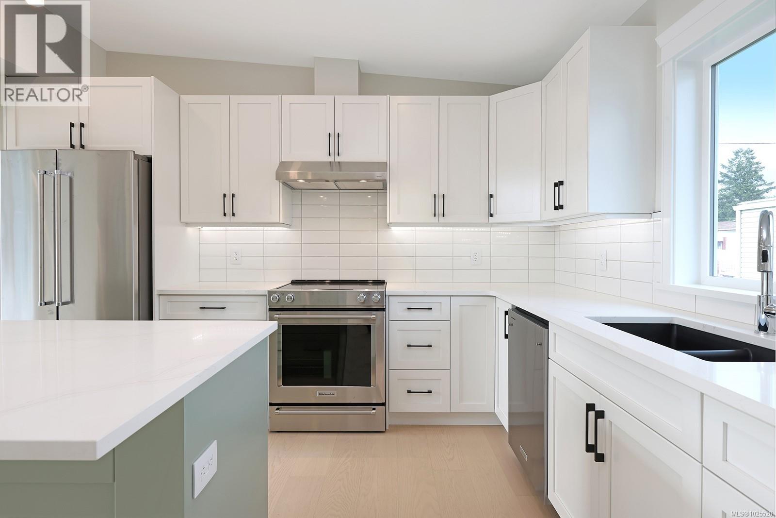 #16 1240 WILKINSON RD - 10