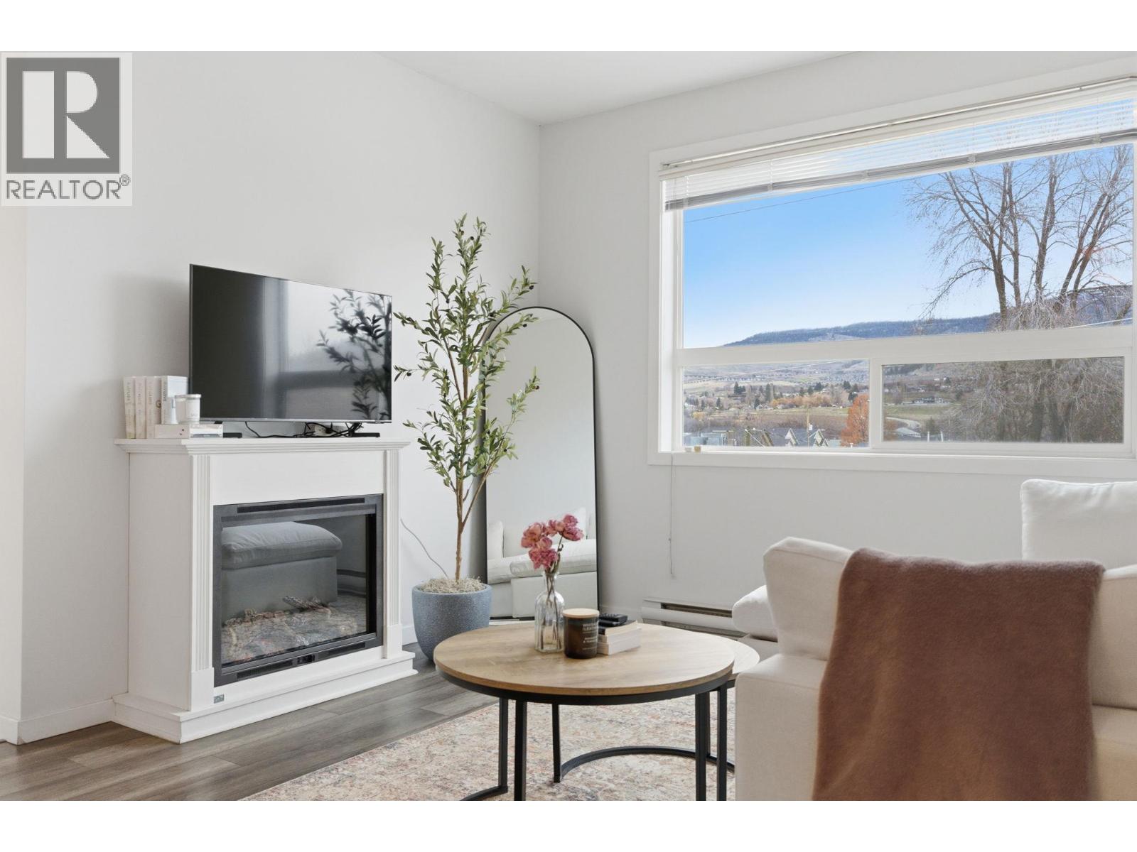 313 778 Rutland Road North, Kelowna