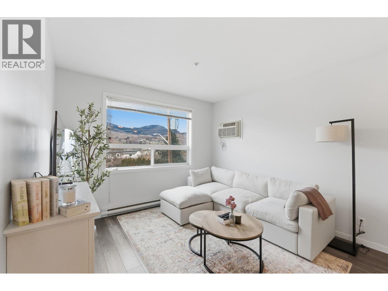 313 778 Rutland Road North, Kelowna