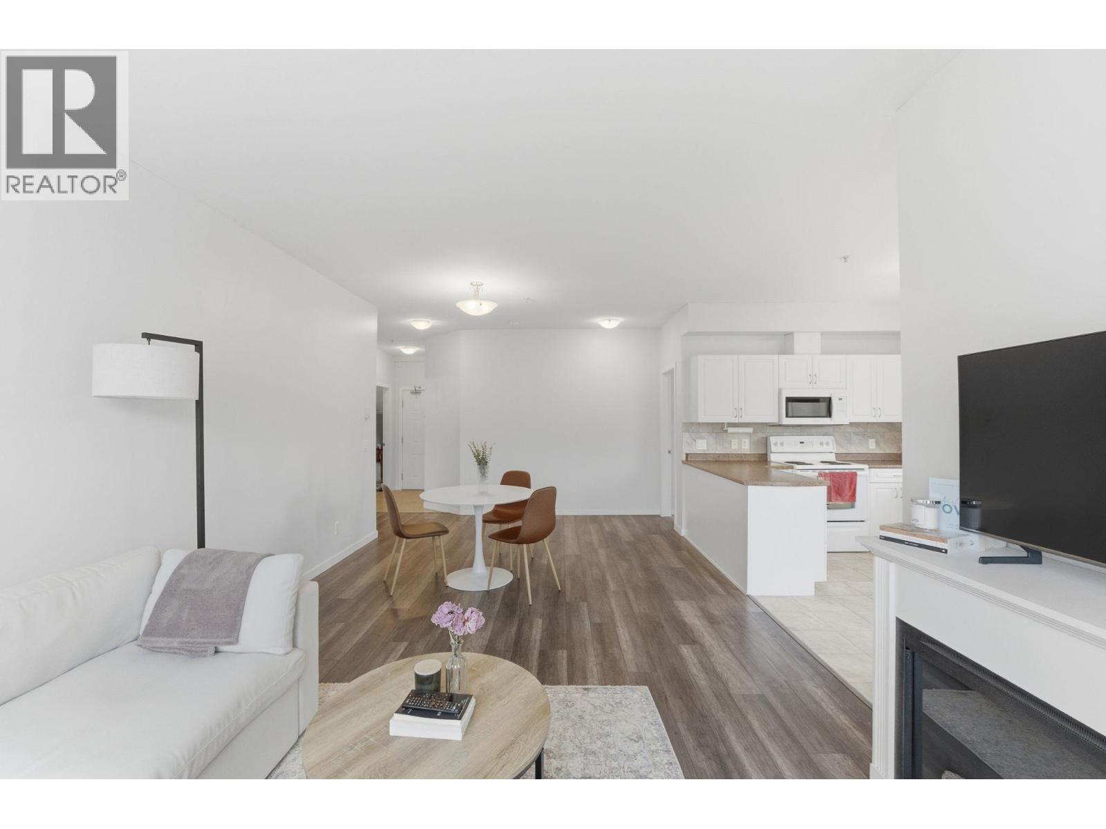 313 778 Rutland Road North, Kelowna