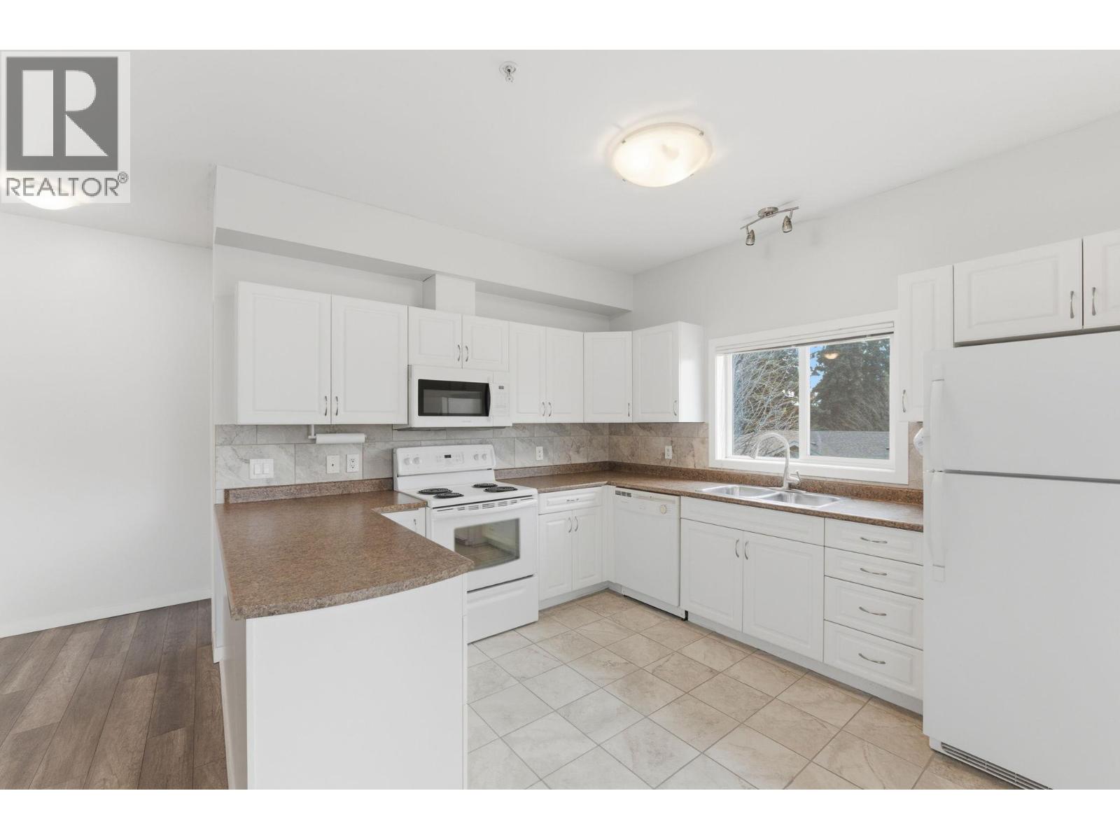 313 778 Rutland Road North, Kelowna