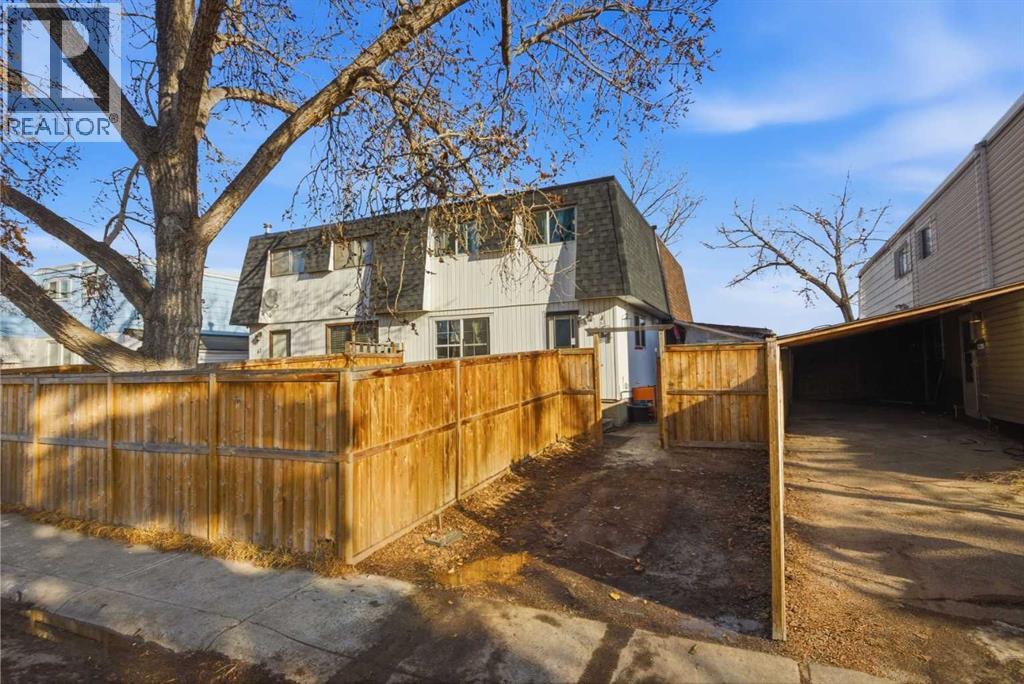 Single Family House for Sale in  Doverdale Mews SE Dover Calgary 