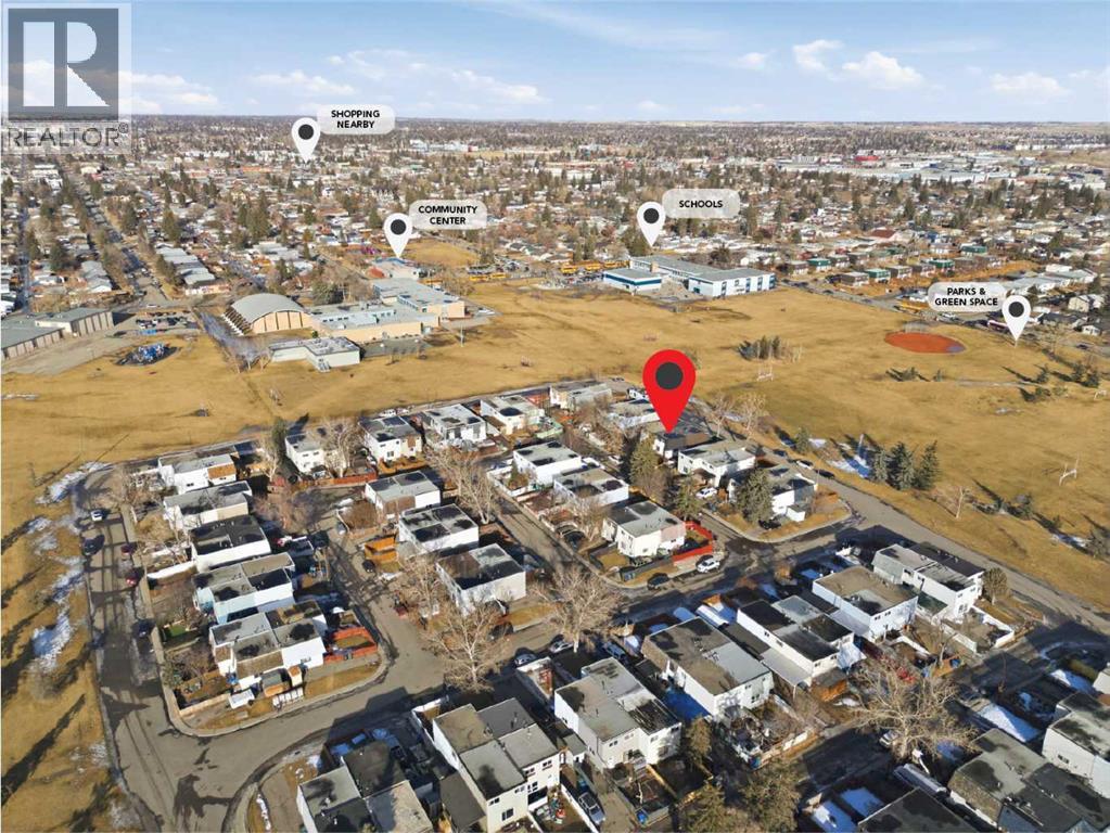 Single Family House for Sale in  Doverdale Mews SE Dover Calgary 