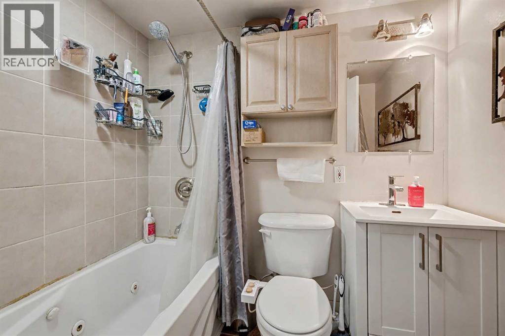 Single Family House Multi-level for Sale in    Avenue SW Cliff Bungalow Calgary 