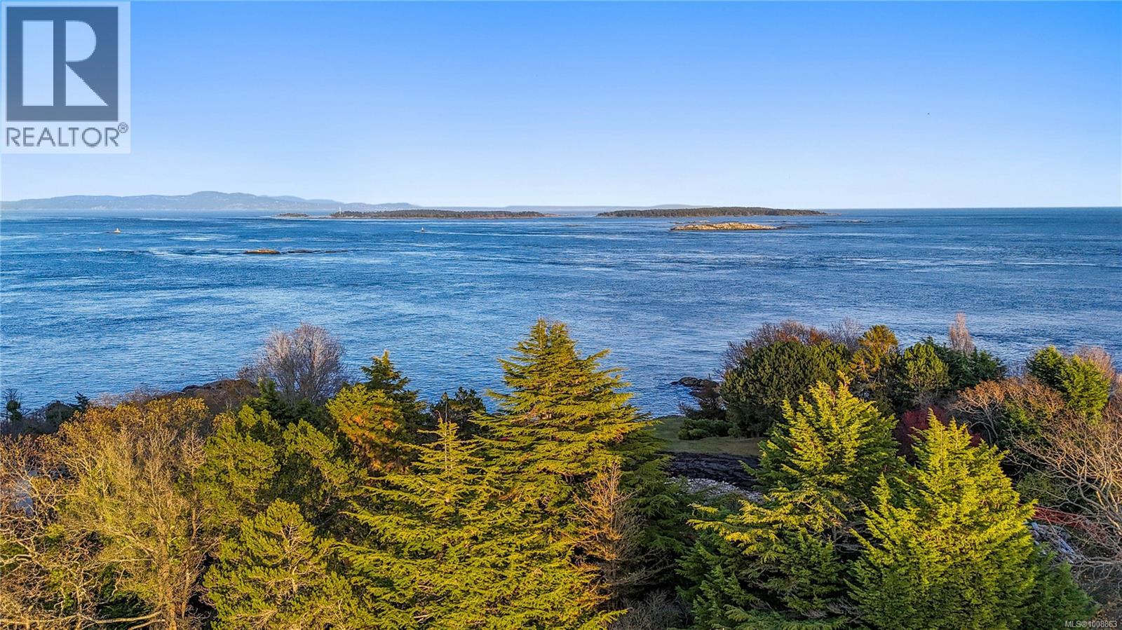  1069/1101 Beach Drive, Oak Bay