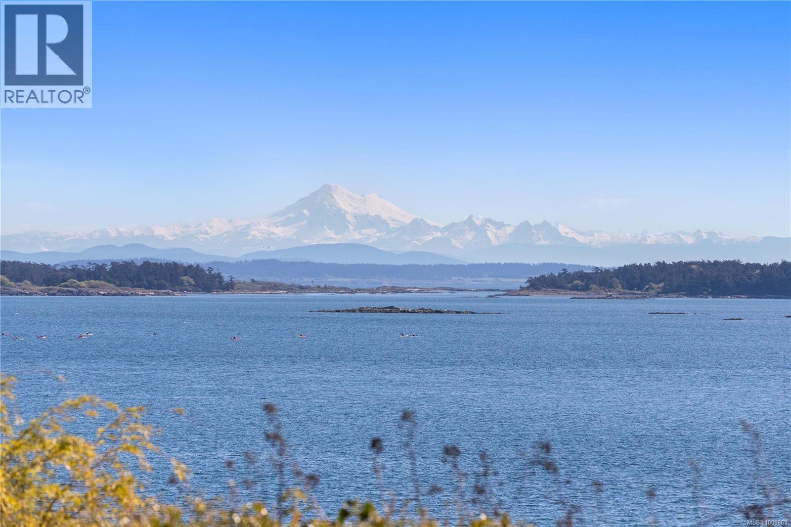  1069/1101 Beach Drive, Oak Bay