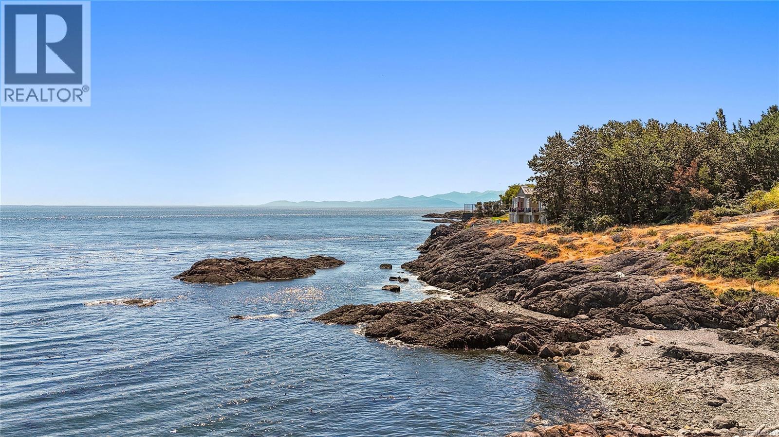  1069/1101 Beach Drive, Oak Bay