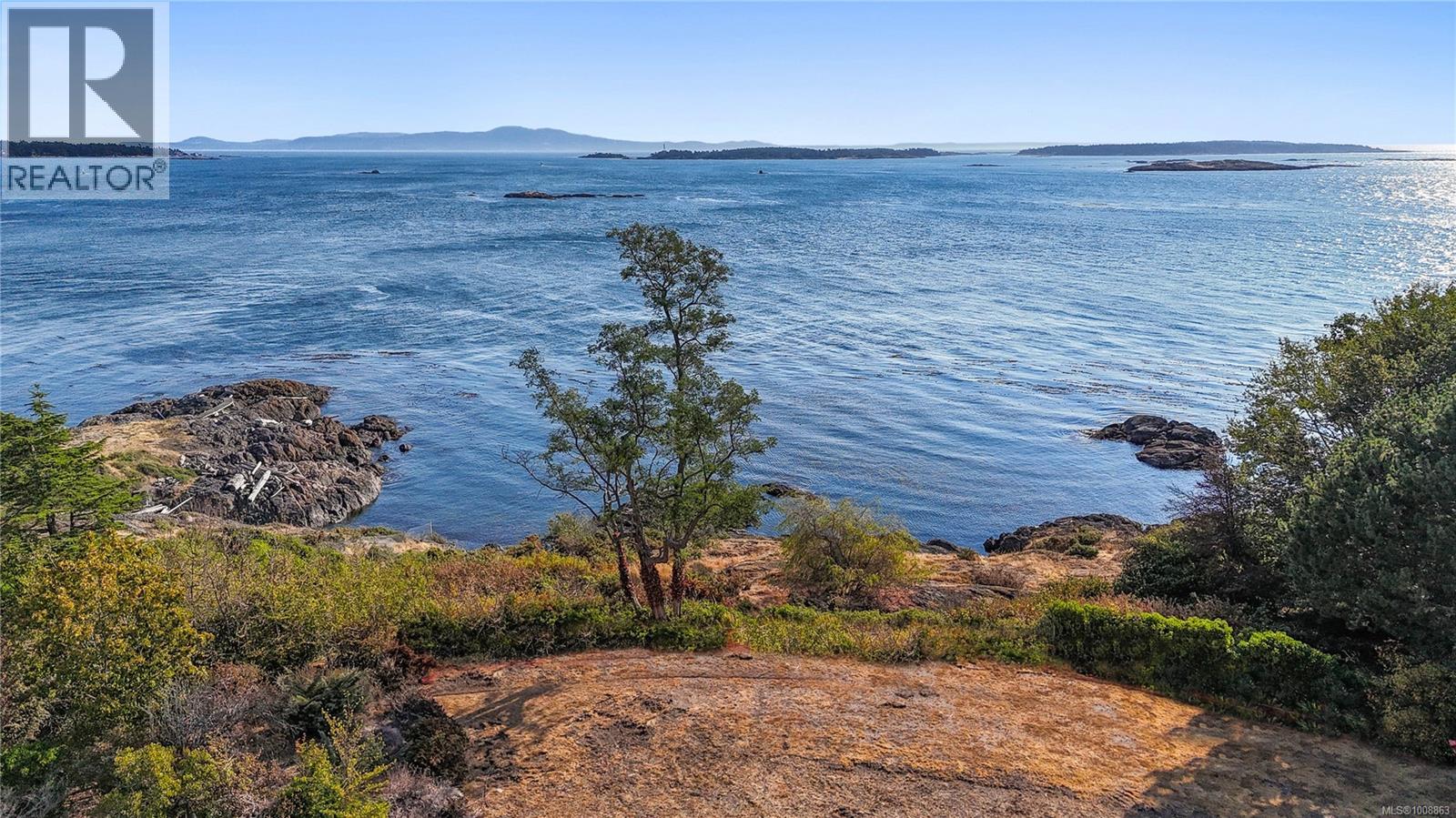  1069/1101 Beach Drive, Oak Bay