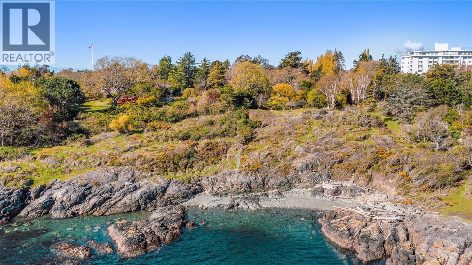  1069/1101 Beach Drive, Oak Bay