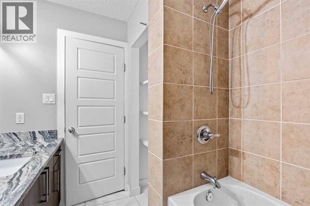 Single Family House Bi-level for Sale in  Doverview Crescent SE Dover Calgary 