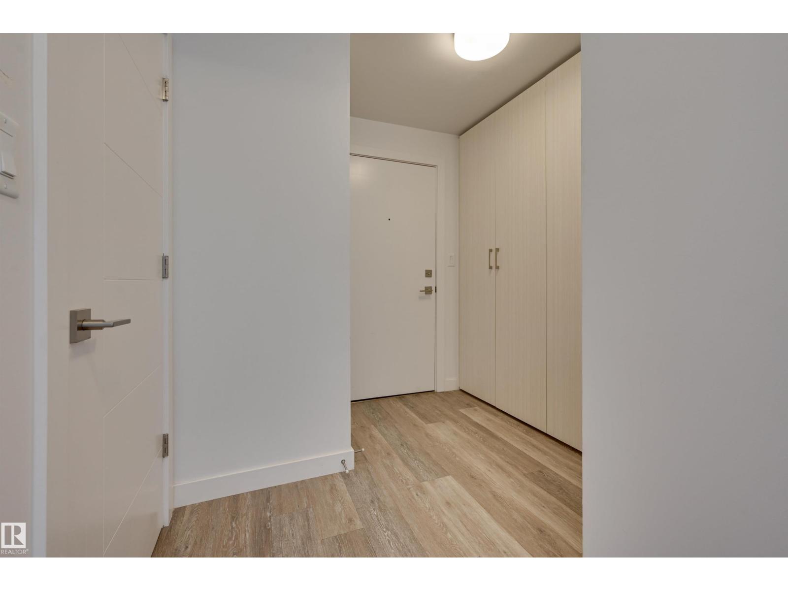 #206 10837 83 AV NW - 23