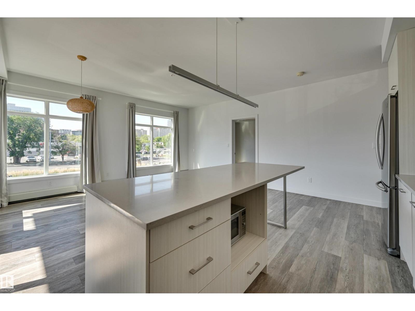 #206 10837 83 AV NW - 13